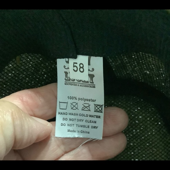 Bundle of Five Hats - Picture 11 of 15